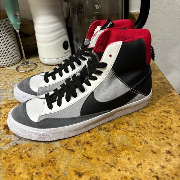 Nike Blazer Mid 77 size 7 - Picture 3 of 8